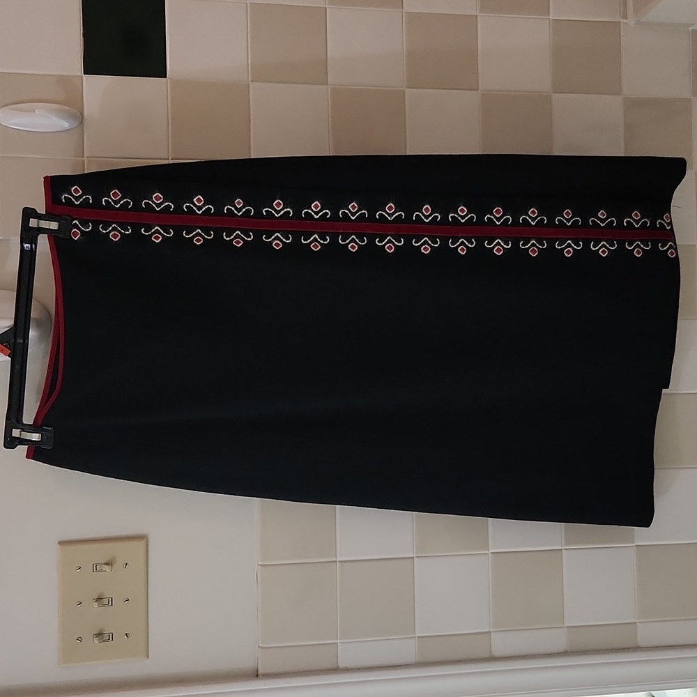 Ann Taylor size 6 wool/cashmere skirt.